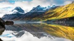13-Day Autumn Exclusive Deluxe Tibet Tour via Flights and Trains: Ranwu Lake, Everest, Lhasa, Nyingchi, Bomi & More