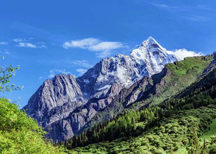 9-Day Sichuan Spring Tour with Flowers Appreciation