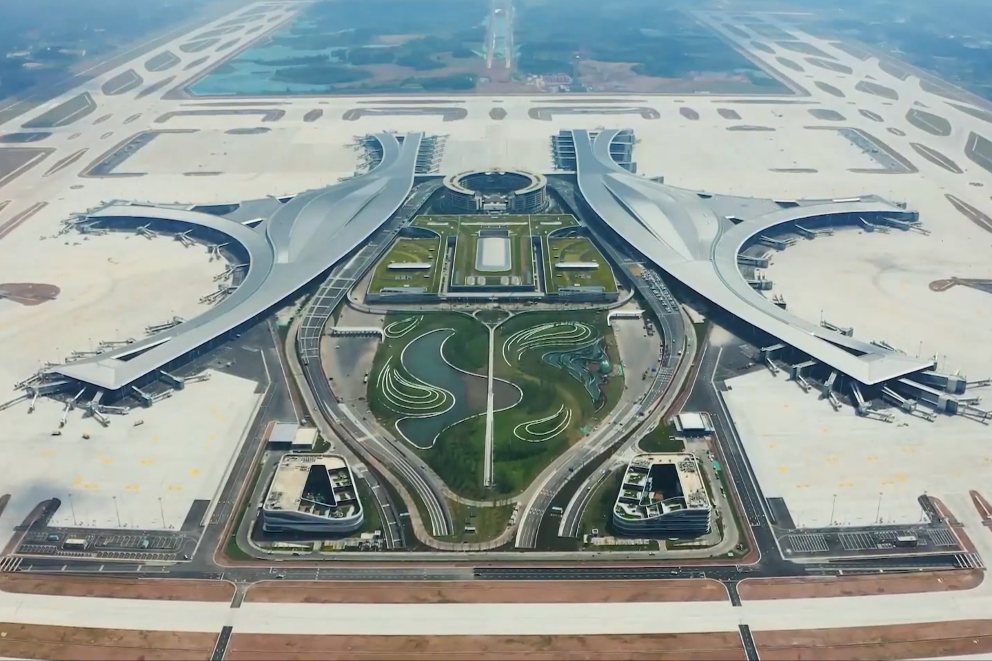 成都天府国际机场_Chengdu_Tianfu_International_Airport_1