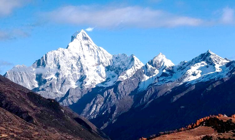 9-Day Sichuan Spring Tour with Flowers Appreciation