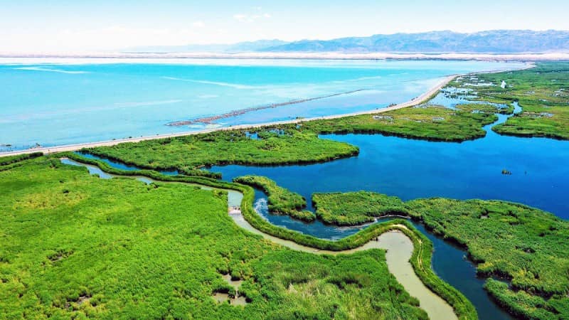 8-Day Xinjiang Pamir Plateau Tour: Urumqi, Pamir Plateau, Kashgar, Tashkurgan & More
