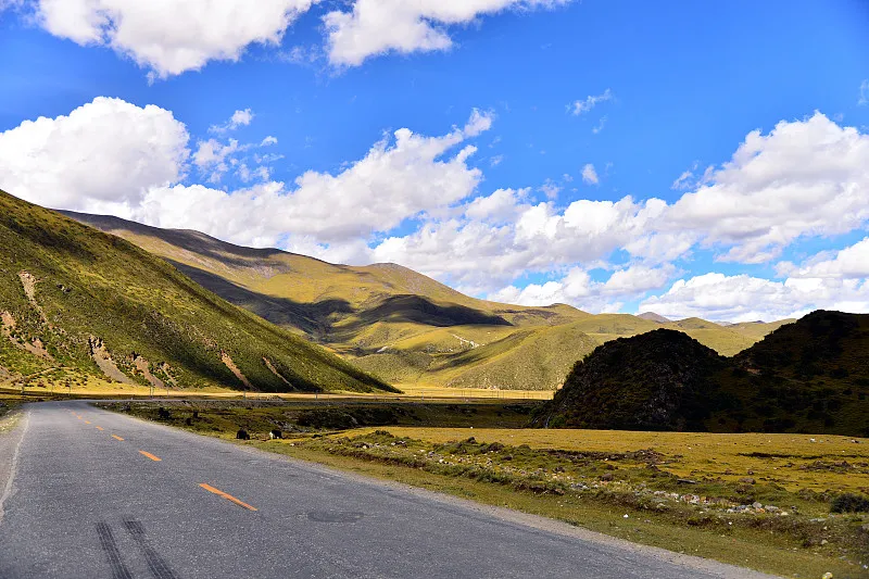 Tibet Weather in November: Clear Skies, Fewer Crowds & Chilling Charm