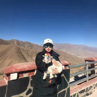 YING – Senior Travel Consultant