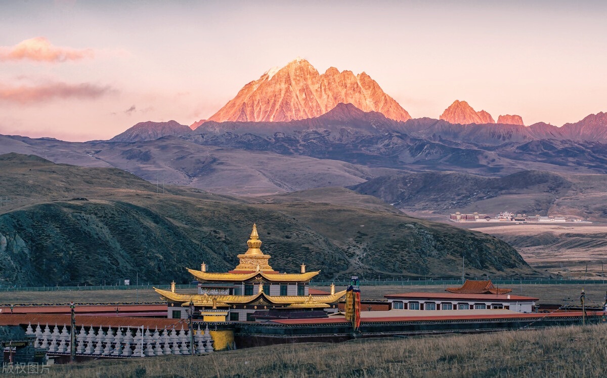 9-Day Sichuan Spring Tour with Flowers Appreciation