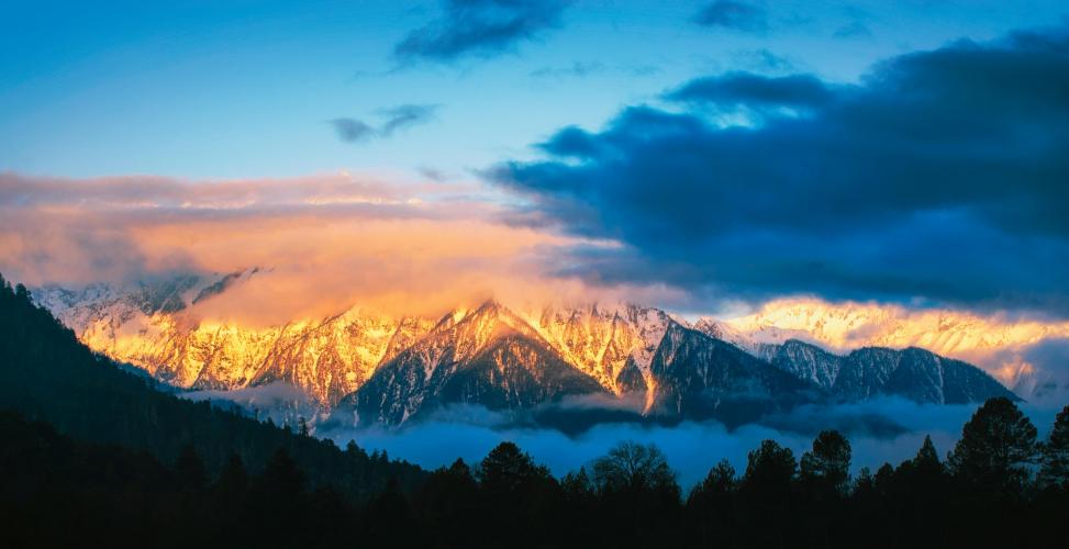 12-Day Tibet Adventure: Everest, Kailash, Guge Ruins & Namtso Lake