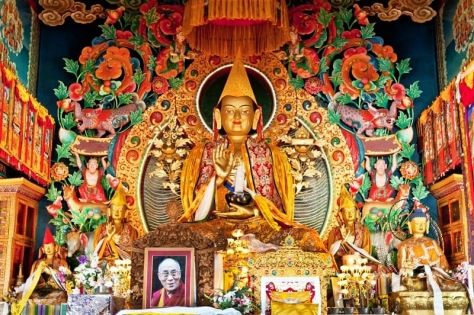 Timeless Sanctuaries: A Travel Guide to the Most Famous Tibetan Monasteries and Temples