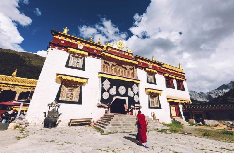 5-day Sichuan Small Group Tour: Daocheng Yading, Kangding, Siguniang Mountain
