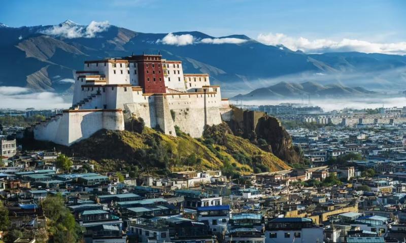 Customized Tour: 8-Day Pilgrimage Tour Yamdrok Lake, Mount Everest & Mount Kailash