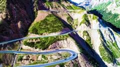 A Traveller’s Guide to Xinjiang’s Duku Highway: The Ultimate Scenic Drive Through Heaven’s Pass