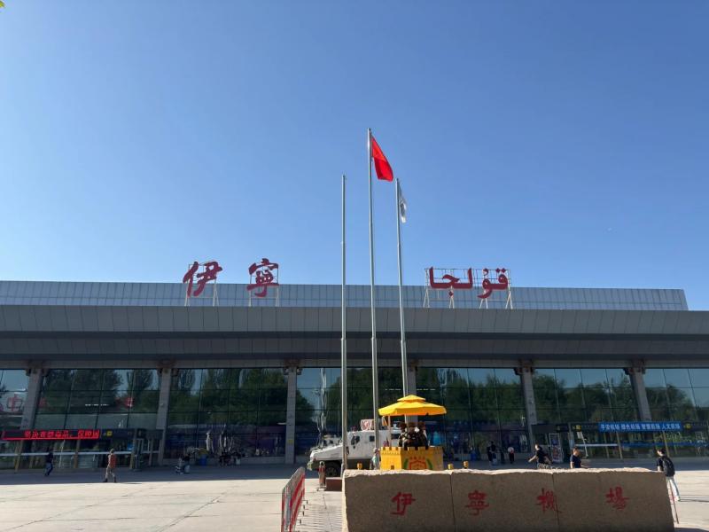 Northern vs. Southern Xinjiang Airports: Which One Should You Choose?