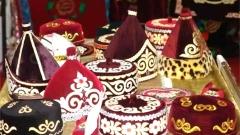 Xinjiang’s Unique Handicrafts and Shopping Guide