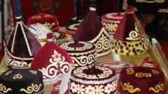 Xinjiang’s Unique Handicrafts and Shopping Guide