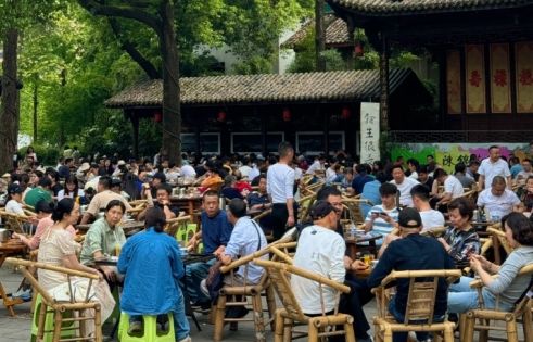 What It’s Like to Attend a Tea Ceremony in Sichuan