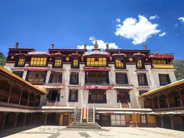 Shoton Festival: Tibet’s Grandest Celebration of Faith and Culture