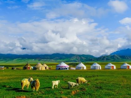 Xinjiang July–August Travel Guide: Best Summer Itinerary & Tips