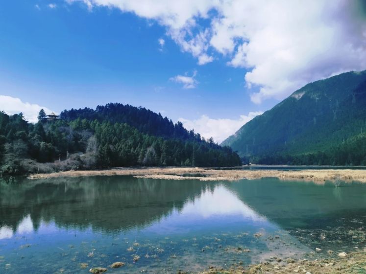 嘎朗湖