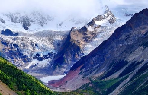 Glaciers of Tibet: Where to See the Plateau's Icy Giants