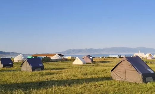 Camping at Sayram Lake: Witness the Romantic Milky Way in Xinjiang