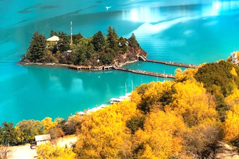 Autumn in Tibet Travel : Best Places for Photography and Sightseeing