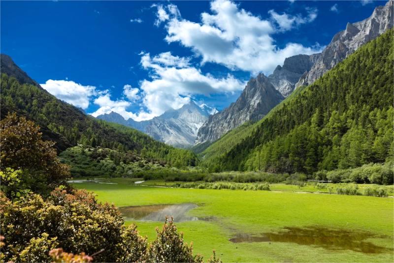 Western Sichuan Loop Travel Guide: Scenic & Cultural Highlights