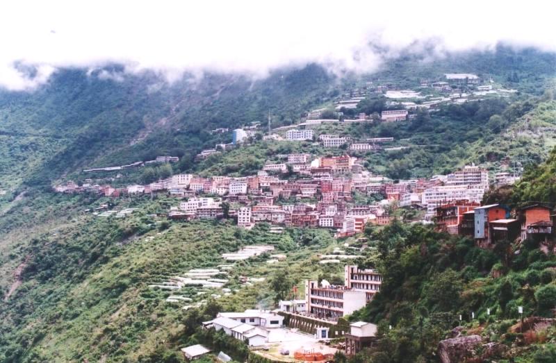 Exploring Tibet’s Border Towns: Gyirong, Yadong & Zhangmu