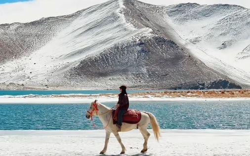 Karakul Lake Travel Guide: Mirror of the Pamirs on the Karakoram Highway