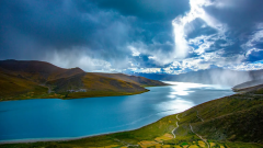 The Secret of Yamdrok Lake’s Changing Colors