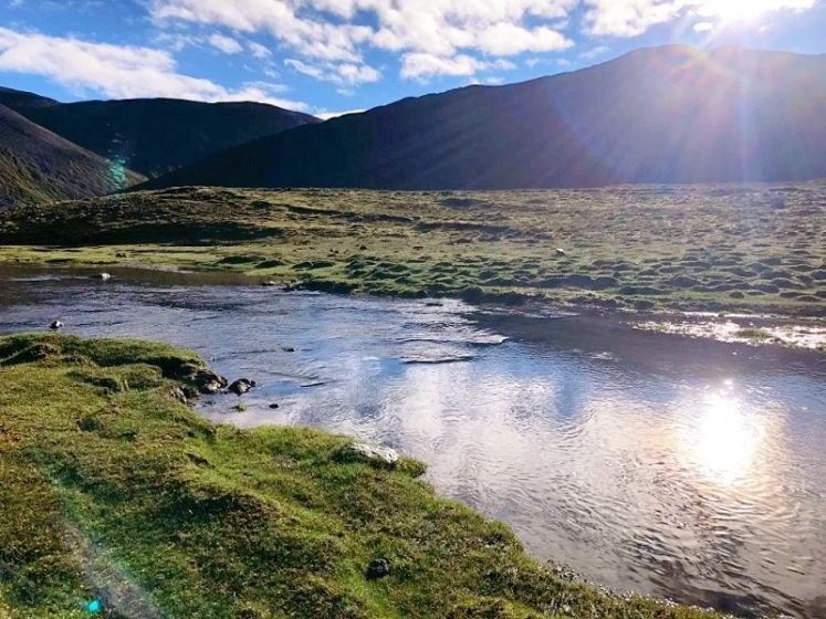 Morning-view-on-the-river-on-a-trek-1024x768