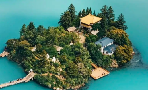 Draksum-tso Lake in Nyingchi: A Hidden Alpine Gem