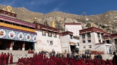 How Tibetans Build Their Homes on the Plateau