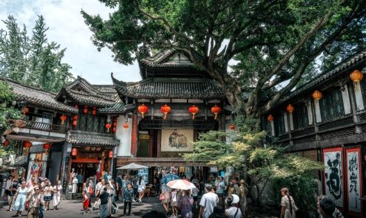 Chengdu Travel Guide: Top Attractions You Must Visit