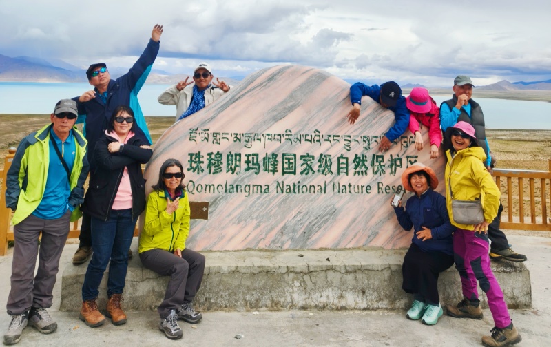 10-Day Tibet Classic Temple Tour: Lhasa, Everest Base Camp & Sera Monastic Debates