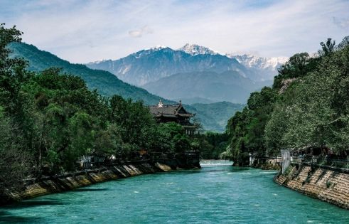 Chengdu Travel Guide: Top Attractions You Must Visit
