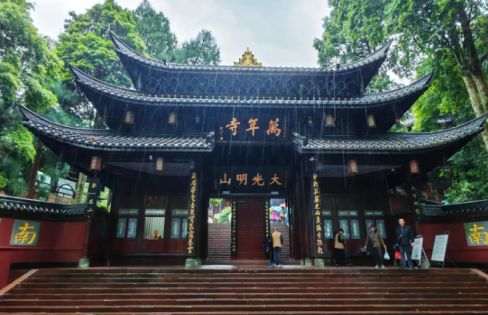 The Best Temples to Visit Around Chengdu