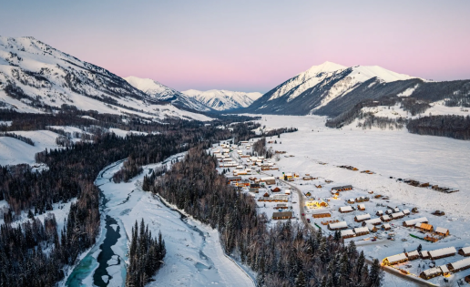 Where to See the Best Snow-Covered Mountains in Xinjiang