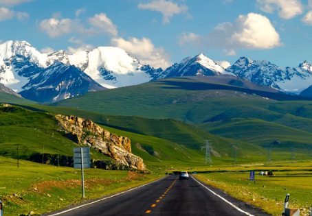 Self-Driving in Xinjiang: What You Need to Know