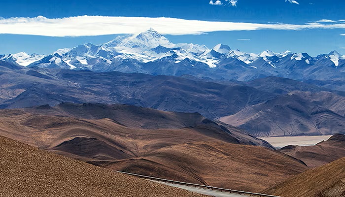 Mount Everest2