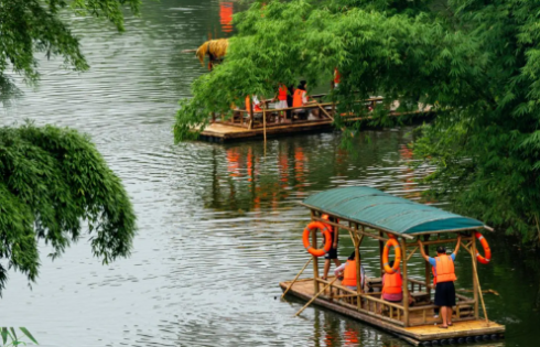 Sichuan’s Diverse Landscapes: From Snow Mountains to Bamboo Forests