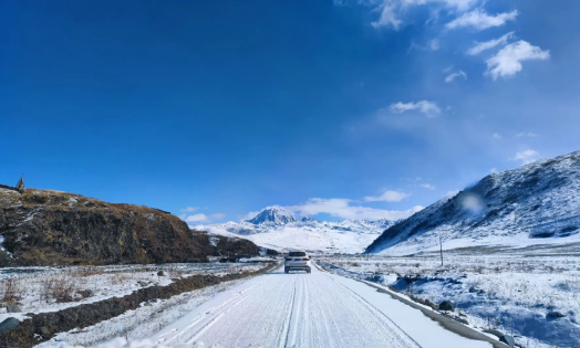 Best Winter Hiking Trails in Western Sichuan