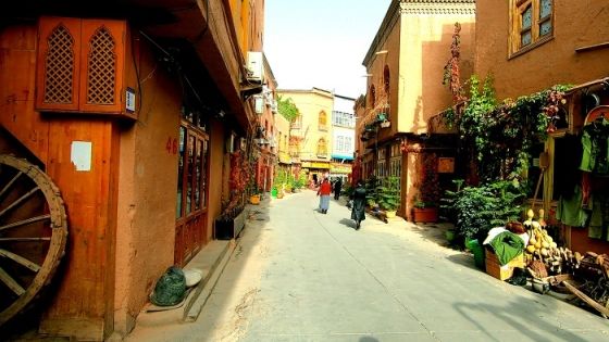 Xinjiang Accommodation Guide: Where to Stay in Yili, Kashgar, and Urumqi