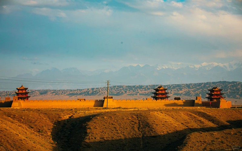 13 Days Silk Road Group Tour: Xinjiang, Gansu, Qinghai