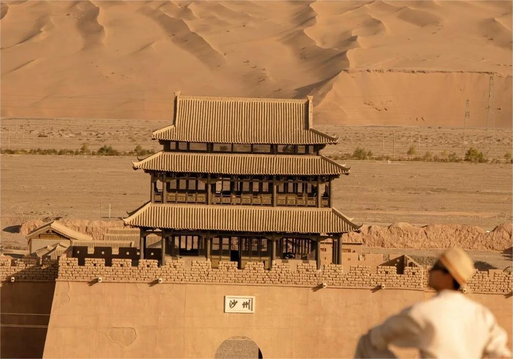 Gannan, Sichuan & Silk Road Loop: 11-Day Cultural & Scenic Tour