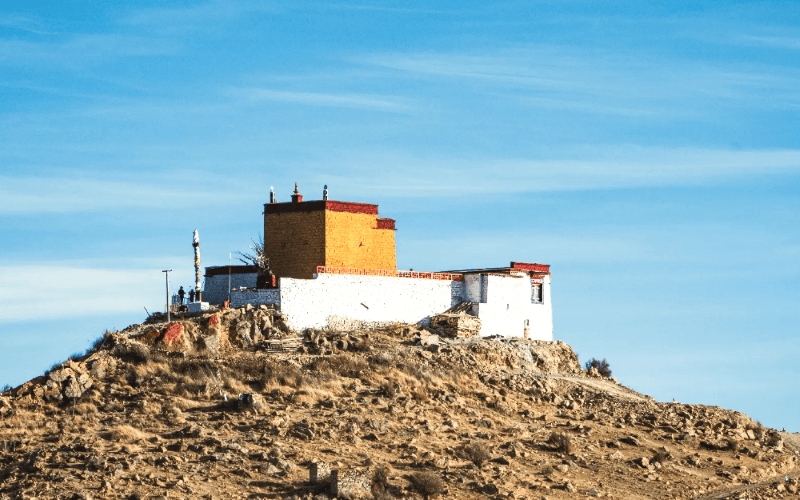 10-Day Tibet Peach Blossom Tour: Lhasa, Nyingchi & Bomi with Qinghai-Tibet Train
