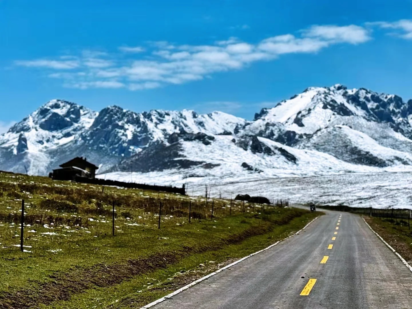 6-Day Gannan Highlights Tour: Labrang, Sangke Grassland, Zhagana & Yellow River First Bend