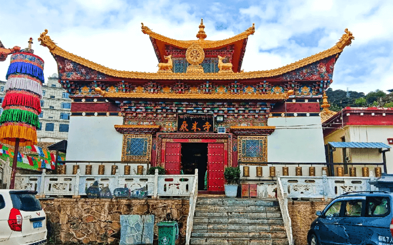 5 Days Shangri-La Private Tour: Shangri-La, Meili Snow Mountain, Mingyong Glacier