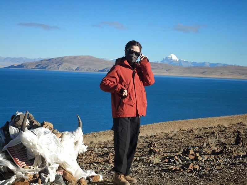 6-Day Chengdu to Lhasa Tour: Pandas, Potala Palace & Yamdrok Lake