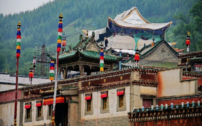 7 Days Dunhuang to Xining Silk Road Tour – Mogao Caves, Zhangye Danxia & Qinghai Lake