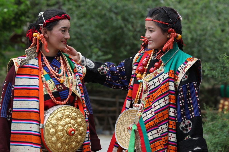Traditional Kham clothing