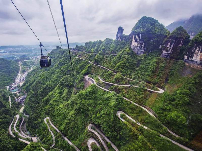 4-Day Zhangjiajie & Furong Ancient Town Tour: Explore Avatar Mountains & Heritage Village