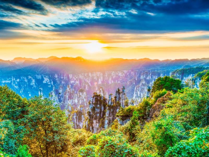 6-Day Tour: Guilin’s Karst Landscapes & Zhangjiajie’s Avatar Peaks